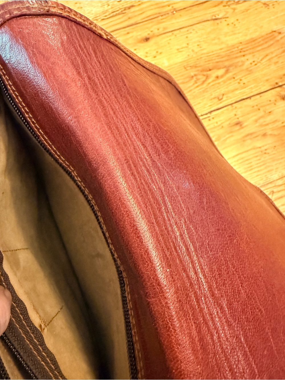 Leather Crossbody Saddle Bag in Burgundy Red - Picture 3 of 8
